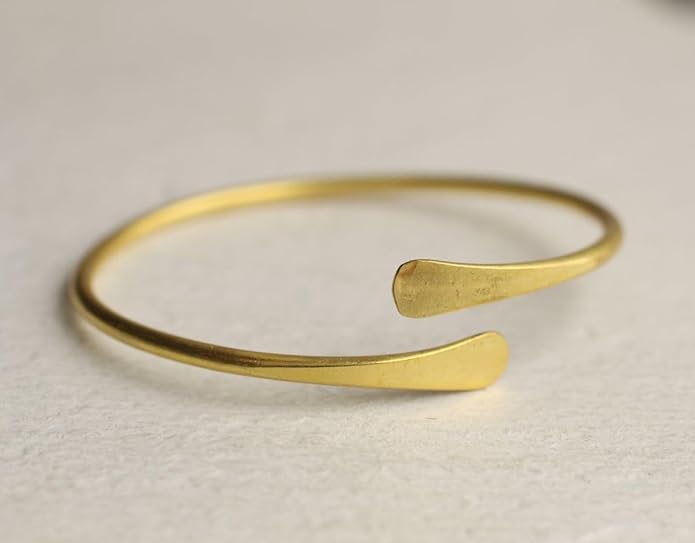 Gold-Plated Brass Upper Arm Cuff | Adjustable & Lightweight Arm Jewelry for Women | Trendy Elegant Accessory - Sparkling Nailon